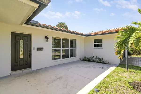 Lighthouse Point, FL 33064,2620 NE 25th ST