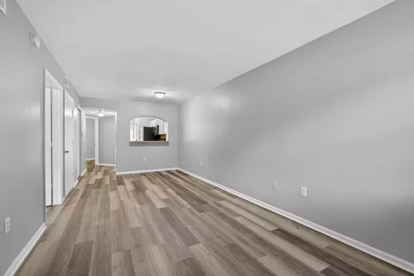 West Palm Beach, FL 33411,3770 N Jog RD 105