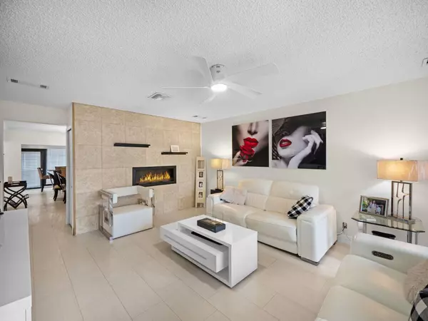 Boynton Beach, FL 33436,4751 Storkwood WAY B