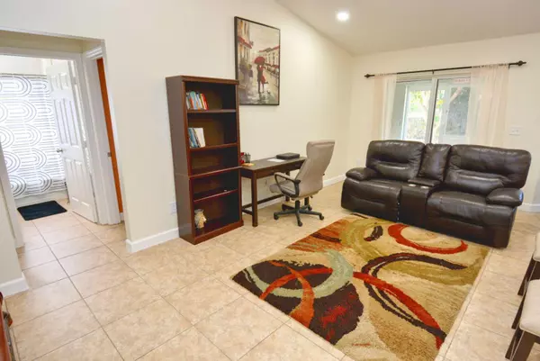 Port Saint Lucie, FL 34952,220 W Arbor AVE