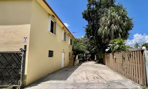 Lake Worth Beach, FL 33460,1120 S Federal HWY