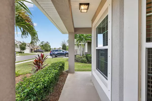 Port Saint Lucie, FL 34983,868 NE Whistling Duck WAY