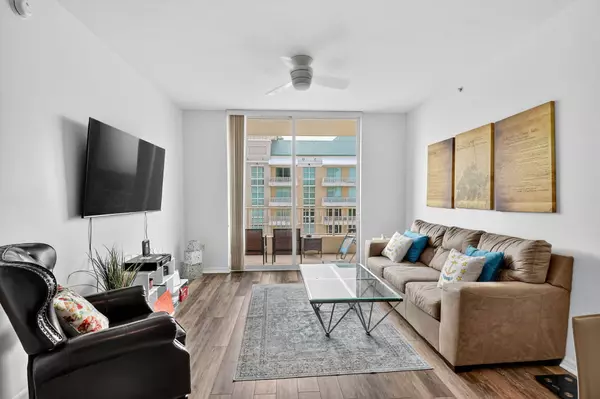 Boynton Beach, FL 33435,700 E Boynton Beach BLVD Lph 07