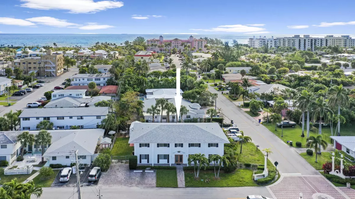 Palm Beach Shores, FL 33404,231 Bamboo RD 3