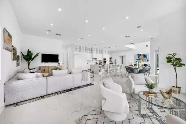 Lighthouse Point, FL 33064,2641 NE 48th ST