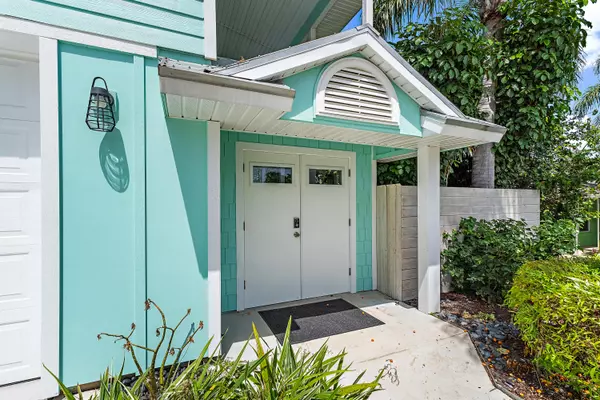 Jupiter, FL 33469,3463 Canal CT