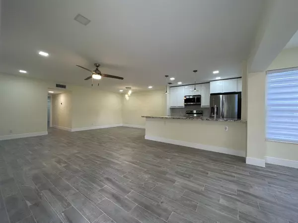 Delray Beach, FL 33484,14250 Nesting WAY B