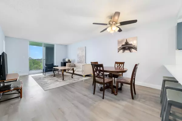 Boca Raton, FL 33487,5301 NW 2nd AVE Ph-E