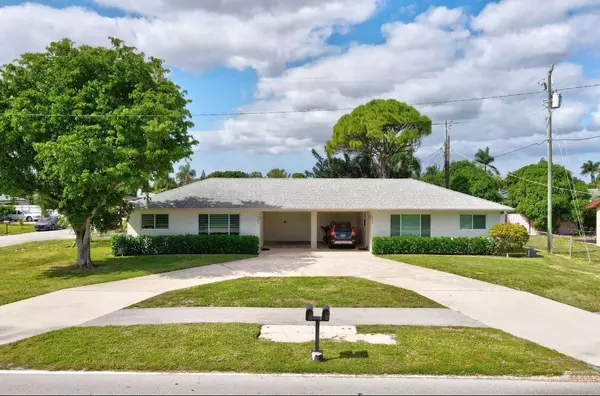 Lake Worth, FL 33462,7643 Overlook RD