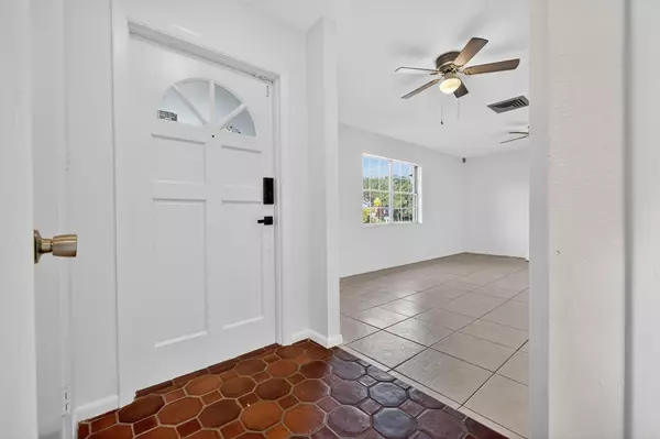 Fort Pierce, FL 34982,1125 Coral ST