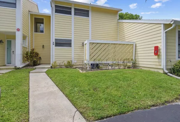 Jupiter, FL 33458,402 Lakewood Court CT 2b