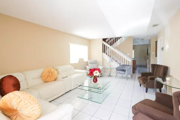 Miami, FL 33177,13741 SW 160th TER