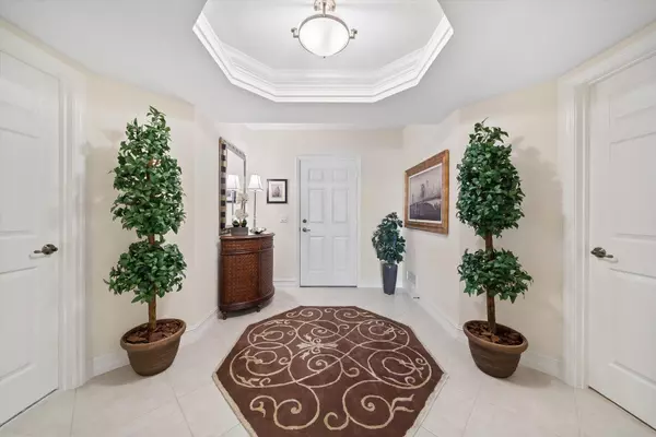 Merritt Island, FL 32953,134 Starboard LN 309