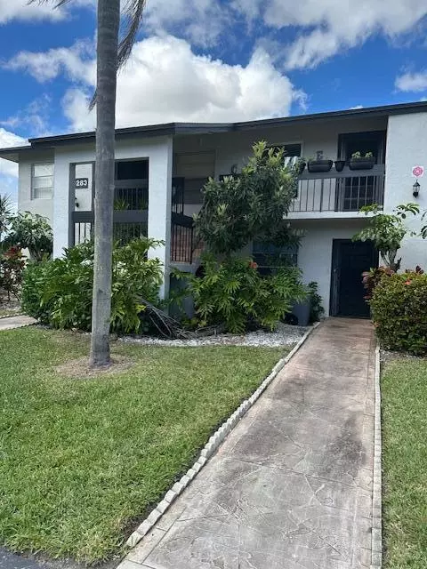 Delray Beach, FL 33445,13283 Pineapple Palm CT B