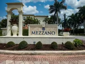 9825 Baywinds DR 1208, West Palm Beach, FL 33411