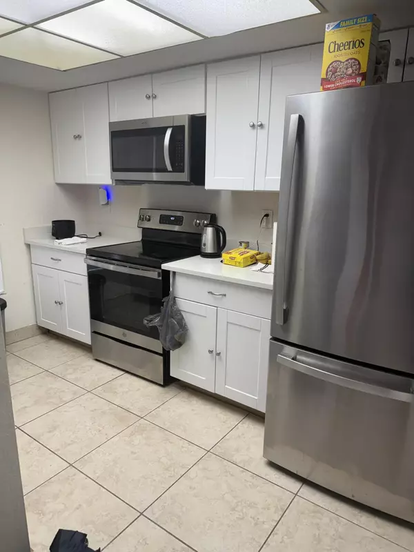 1235 The 12th Fairway, Wellington, FL 33414