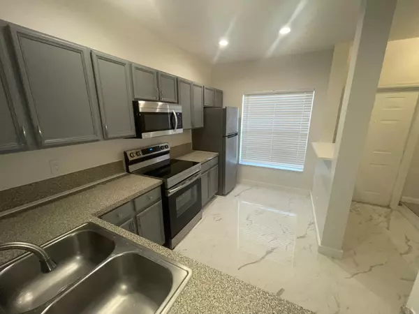 West Palm Beach, FL 33417,5129 Palmbrooke CIR
