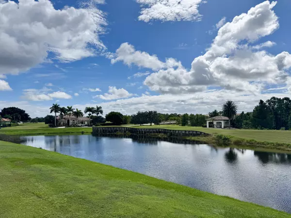 114 SE Via San Marino, Port Saint Lucie, FL 34984