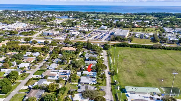 Delray Beach, FL 33444,325 E Decarie ST