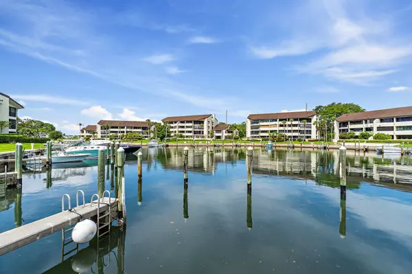 North Palm Beach, FL 33408,1133 E Marine WAY I-4r