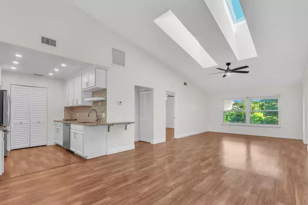 Hobe Sound, FL 33455,8420 SE Croft Circle CIR E-7