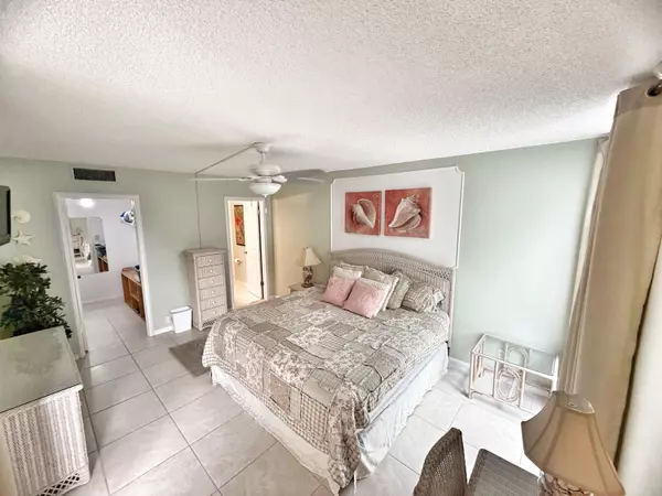 Jensen Beach, FL 34957,3492 NE Causeway BLVD 103