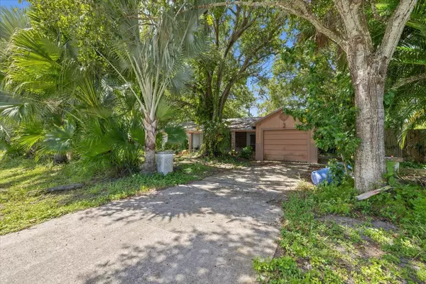 Fort Pierce, FL 34951,6507 Deleon AVE