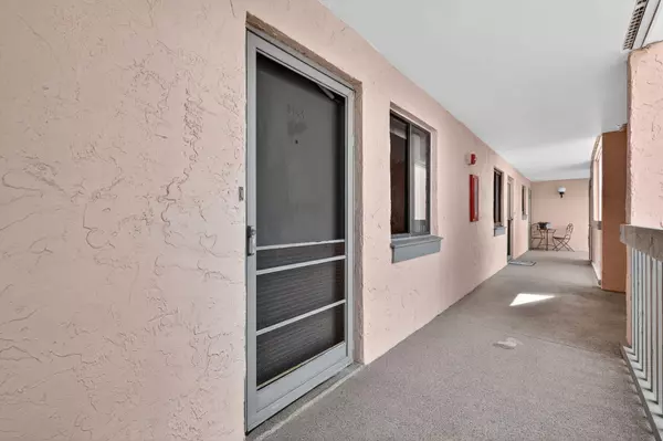 Fort Pierce, FL 34949,2400 S Ocean DR 3944