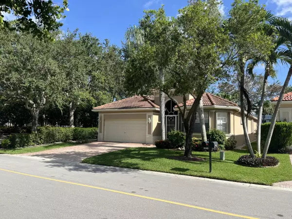 Atlantis, FL 33462,248 Palm CIR