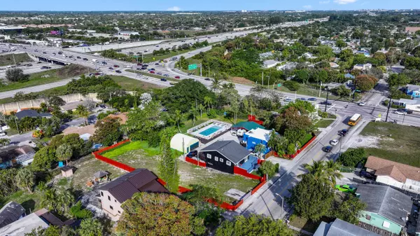 Lake Worth Beach, FL 33460,907 N A ST