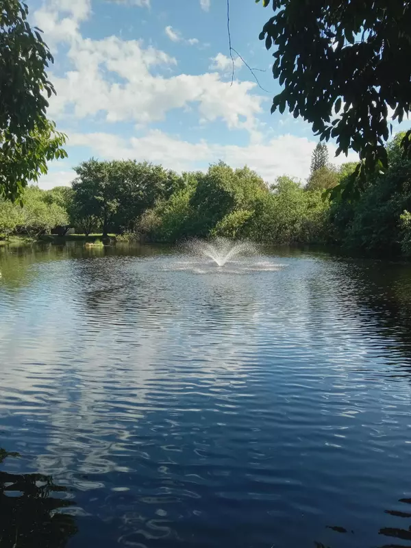 Stuart, FL 34997,5820 SE Smith AVE