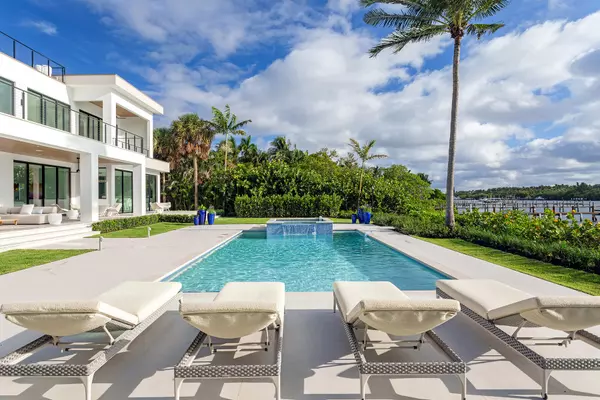 Lantana, FL 33462,1422 SE Atlantic DR