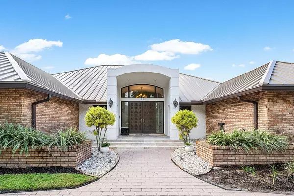 Boca Raton, FL 33496,3050 St James DR