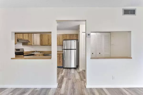 West Palm Beach, FL 33417,4787 Sable Pine CIR B2