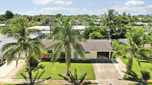 Tequesta, FL 33469,20 Willow RD