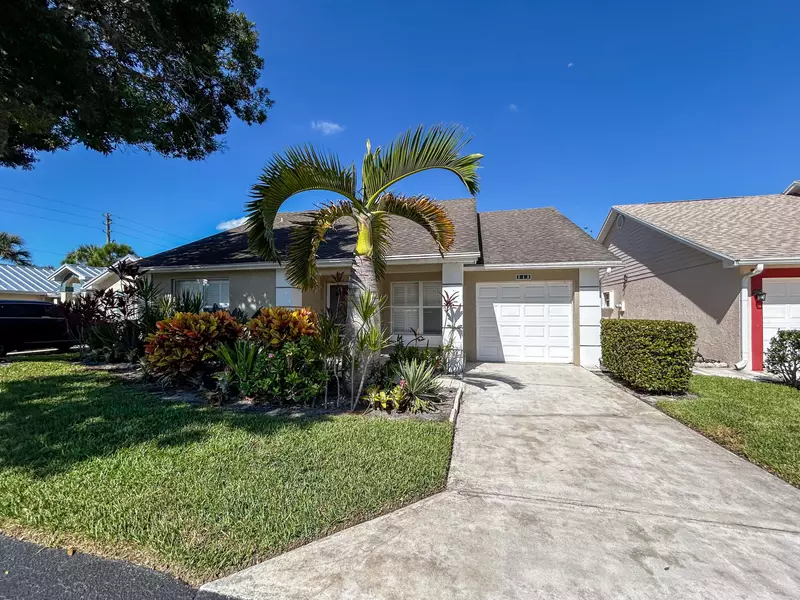 312 NW Tuscany LN, Port Saint Lucie, FL 34986