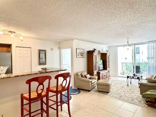 West Palm Beach, FL 33407,1801 N Flagler DR 233