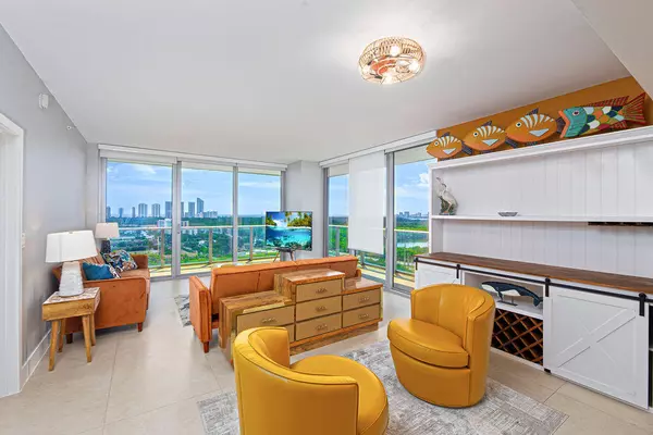 North Miami Beach, FL 33160,16385 Biscayne BLVD 1821