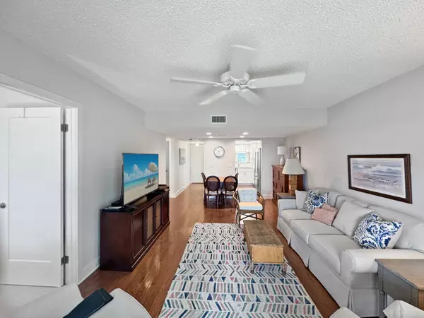 18081 SE Country Club DR 30-300, Jupiter, FL 33469