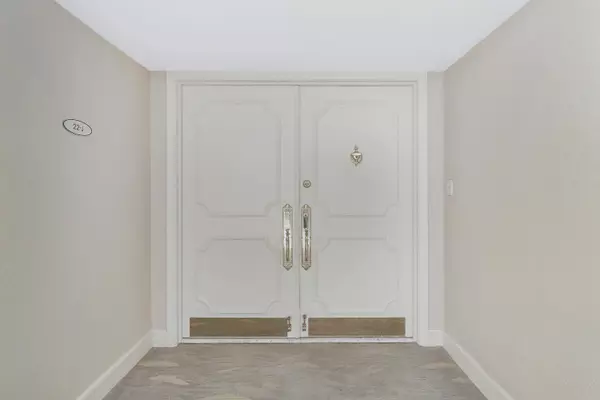 Riviera Beach, FL 33404,5380 N Ocean DR 22j