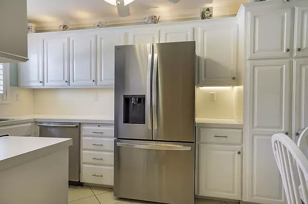 Boca Raton, FL 33431,700 NE Harbour TER 2310