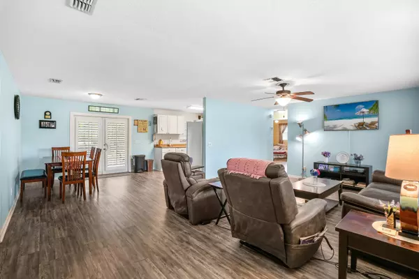 Sebastian, FL 32958,573 Alamanda AVE