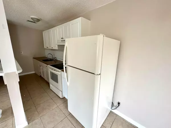 Lauderhill, FL 33313,1767 NW 55 AVE 1767