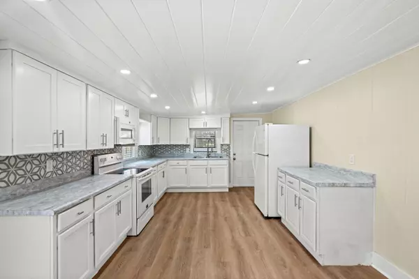 Fort Pierce, FL 34950,103 N 23rd ST