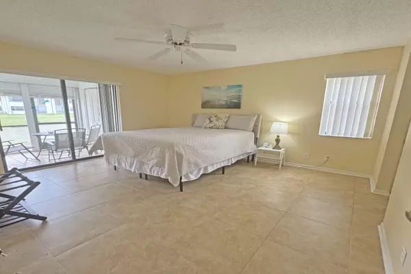 Lake Worth, FL 33467,7706 Tahiti 106 LN 106