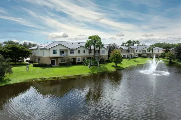 Stuart, FL 34994,1561 SE Hampshire WAY 104