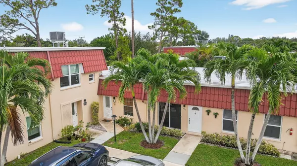 638 Marlboro Oval 638, Lake Worth, FL 33467