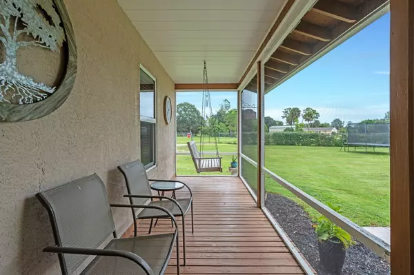 Loxahatchee Groves, FL 33470,14895 N 24th CIR