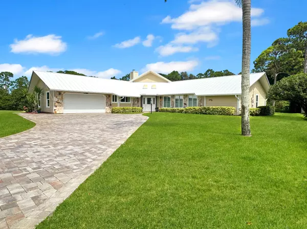4100 Smokey Pines CT, Fort Pierce, FL 34951