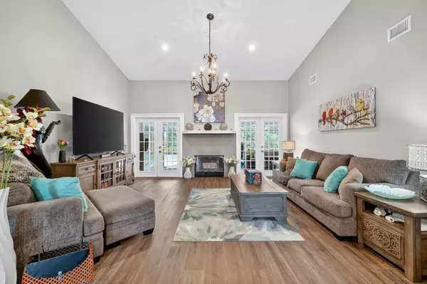 Stuart, FL 34997,5321 SE Sterling CIR